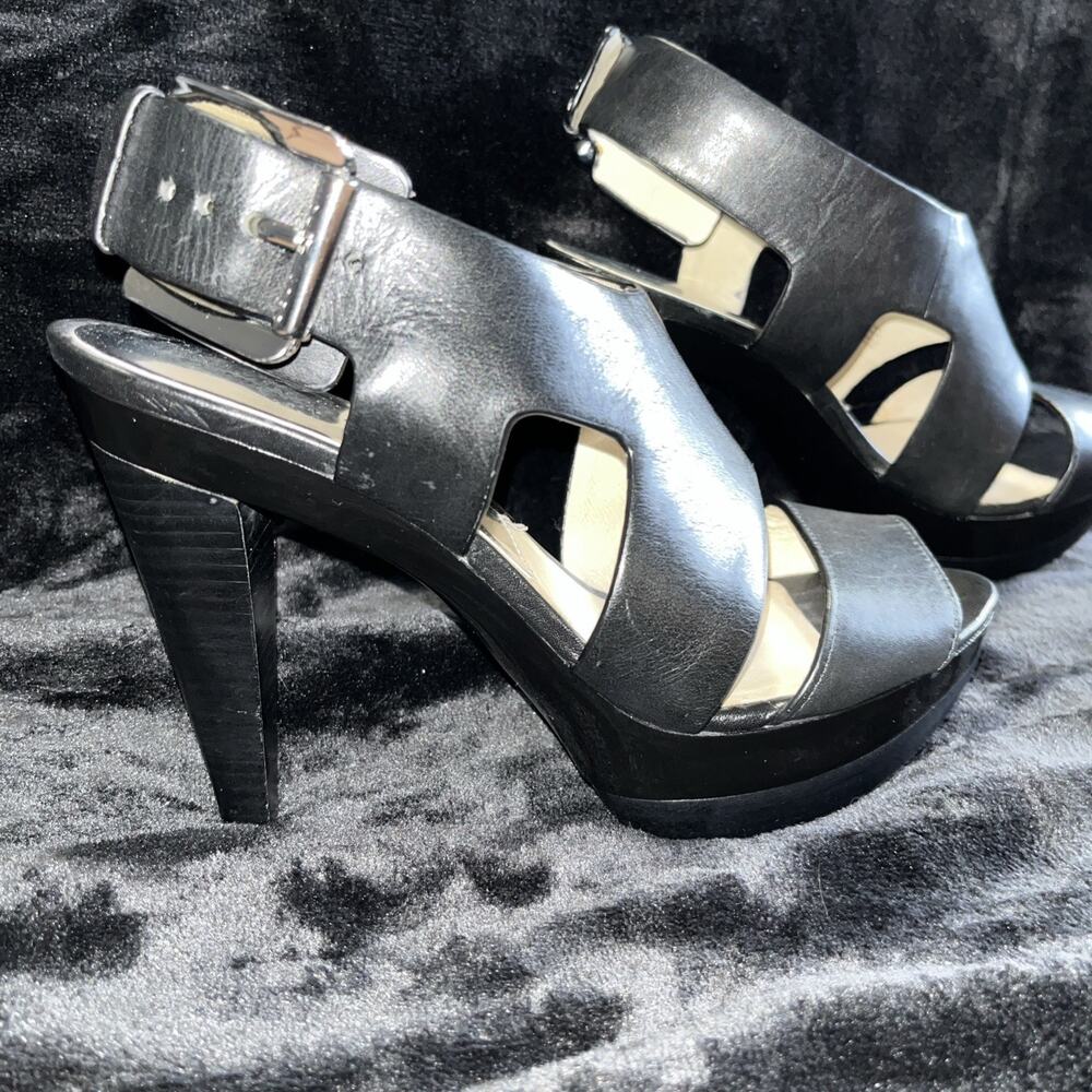 Michael Kors Black Leather Strappy High Heel Sandals Open Toe Buckle Womens 6.5M